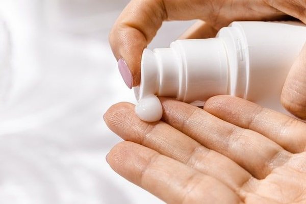 Quels sont les bienfaits d'une crème hydratante pour le visage ?