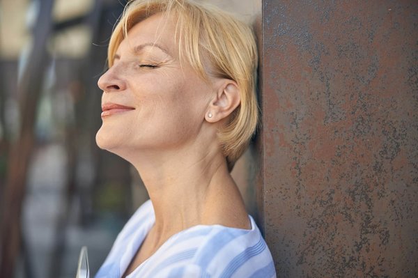 Coupe Wolf Cut : comment adopter ce style ?